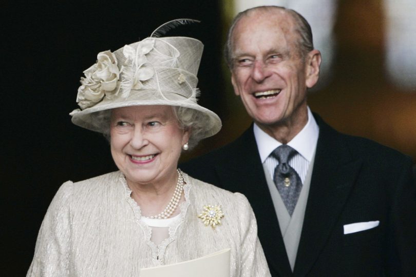 LONDON, ENGLAND - JUNE 15:  Queen Elizabeth II and Prince Philip, Duke of Edinburgh arrive at St Paul's Cathedral for a service of thanksgiving held in honour of the Queen's 80th birthday, June 15, 2006 in London, England. (Photo by Tim Graham Photo Library via Getty Images)